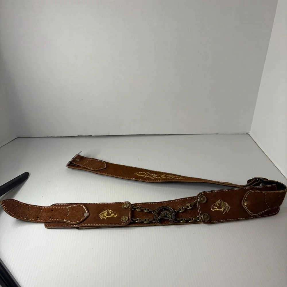 Brulaine brazilian buckles